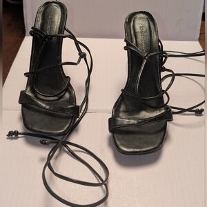 Delicious Black Heels Strappy Elegance